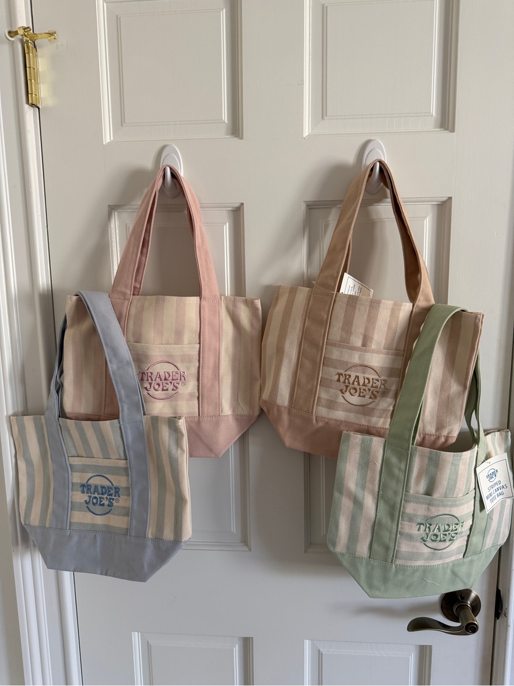 Trader Joe’s Striped Mini Canvas Tote Bags Set of 4 NWT Pastel 2026 Limited